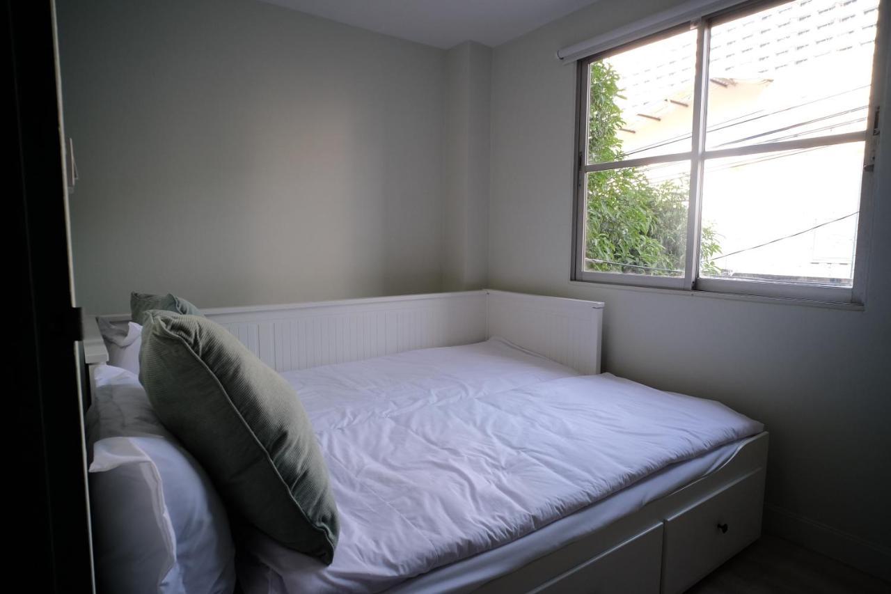Apartament Baan Khun Pra Duplex Rm3 Bangkok Zewnętrze zdjęcie